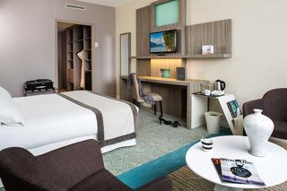 Гостиница Golden Tulip Aix-Les-Bains