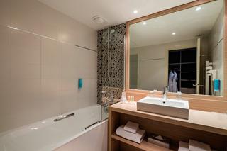 Гостиница Golden Tulip Aix-Les-Bains