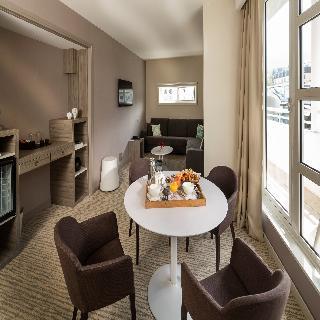 Гостиница Golden Tulip Aix-Les-Bains