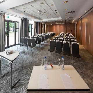 Гостиница Golden Tulip Aix-Les-Bains