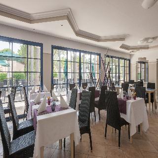 Hotel Residence PV  Les Rives de Cannes Mandelieu