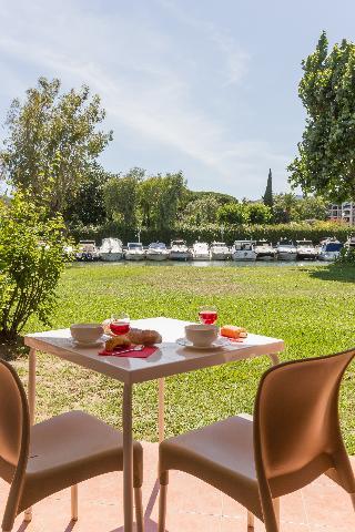 Hotel Residence PV  Les Rives de Cannes Mandelieu