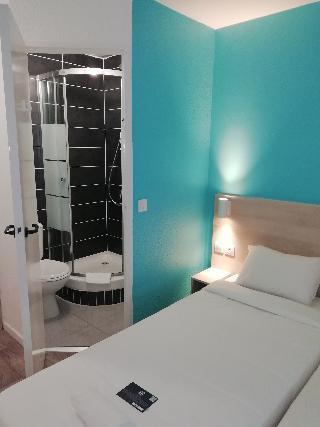 Hotel Kyriad Direct Dreux