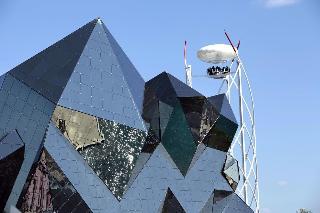 Гостиница Novotel Poitiers Site du Futuroscope