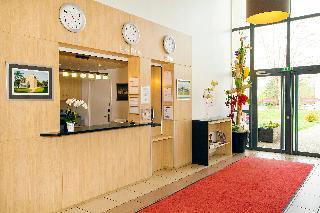Гостиница Residhome Bures La Guyonnerie