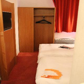 HotelF1 Reims-Tinqueux