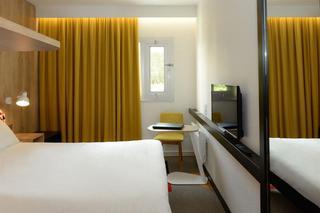 Гостиница ibis Styles Caen Centre Paul Doumer