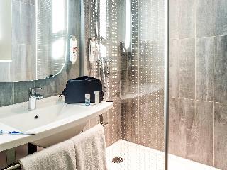 Гостиница ibis Poissy