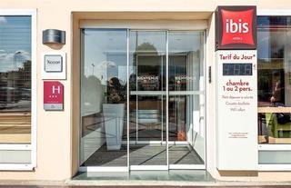 Гостиница ibis Poissy