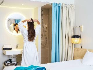 Гостиница ibis Hyeres Plage Thalassa