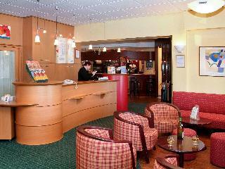 Гостиница ibis Beaune Centre