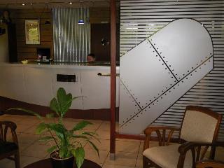 Гостиница Hotel Cris, Lyon Sud