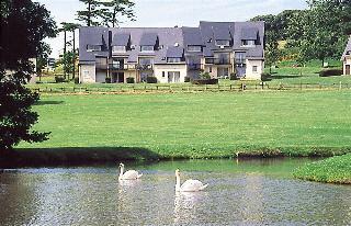 Гостиница Lagrange Vacances Les Hauts de Clairvallon
