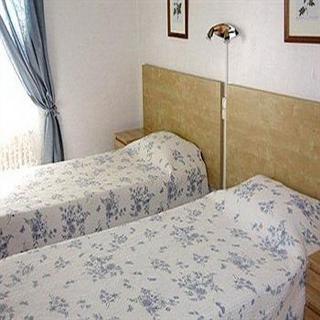 Гостиница Le Mas de la Roseraie