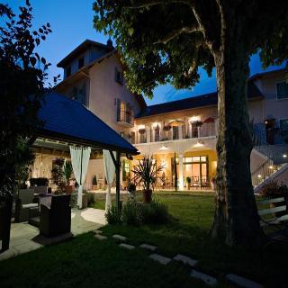 Гостиница Auberge Saint Simond