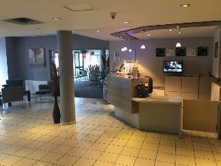 Гостиница Kyriad Le Bourget Centre - Parc des Expositions
