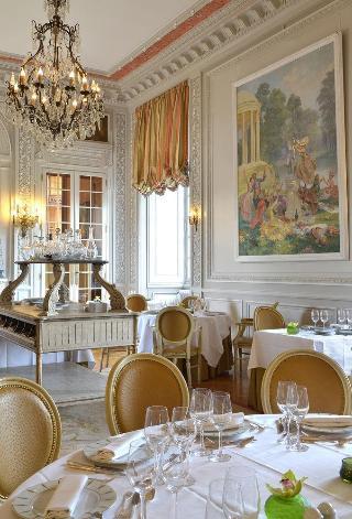 Гостиница Chateau Colbert