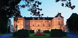 Гостиница Chateau Colbert