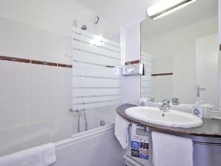 Гостиница Kyriad Les Sables D'Olonne Plage Cent Con