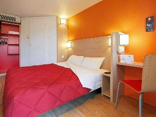 Hotel Premiere Classe Paris Ouest Pont De Suresnes