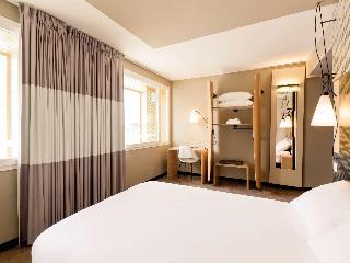 Гостиница ibis Lyon Carre de Soie Hotel