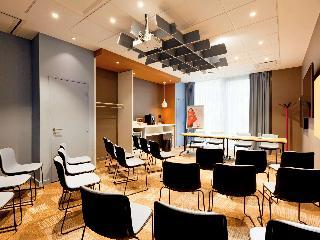 Гостиница ibis Lyon Carre de Soie Hotel
