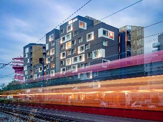 Гостиница ibis Lyon Carre de Soie Hotel