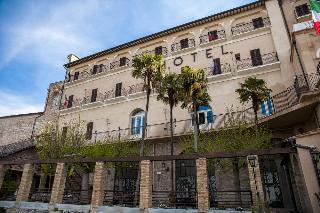 Hotel Subasio