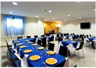 Hotel Express By Holiday Inn Foligno