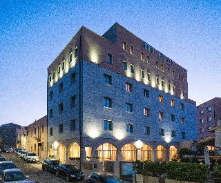 Hotel For You