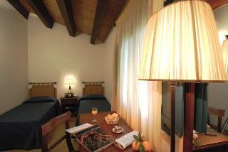Гостиница Relais Angimbe