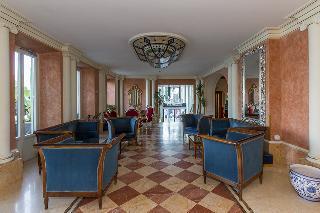 Гостиница Britannia Excelsior