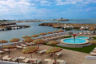 Mercure Civitavecchia Sunbay Park Hotel