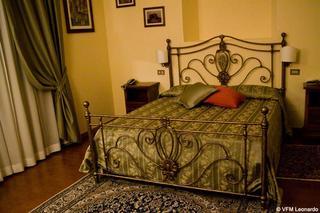 Hotel Relais Torre Dei Calzolari Palace