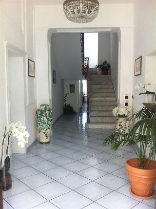 Гостиница Excelsior Mare Suites