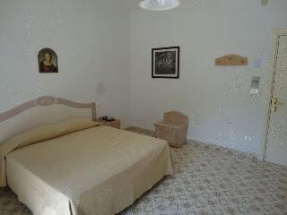 Гостиница Candia