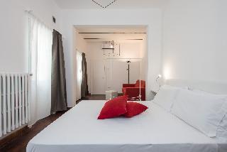 Hotel Ada Suite