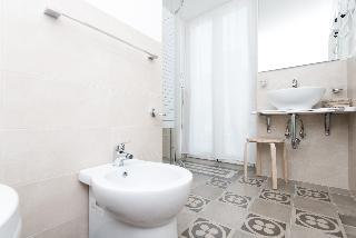Hotel Ada Suite