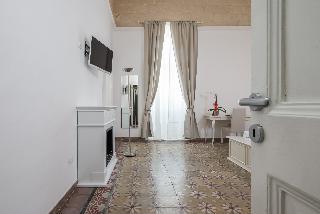 Hotel Ada Suite