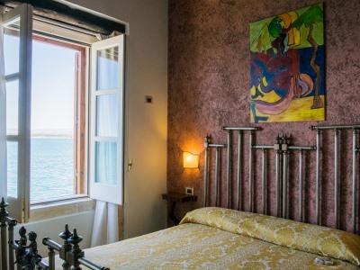 Гостиница Charme Henry S House