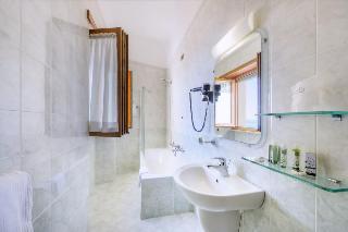 Hotel Astura Palace
