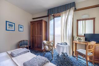 Hotel Astura Palace