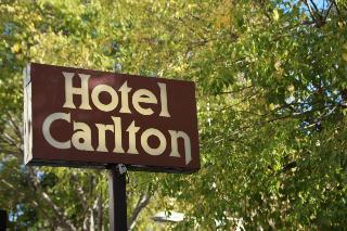 Hotel Carlton