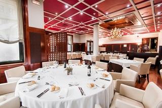 Гостиница Silken Indautxu