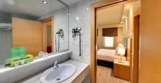 Гостиница Silken Indautxu