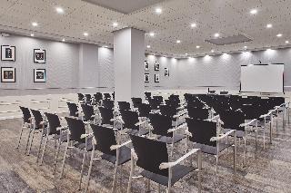 Гостиница Silken Indautxu