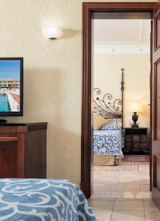 Гостиница Secrets Bahia Real Resort & Spa - Adults Only +18