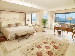 Гостиница Secrets Bahia Real Resort & Spa - Adults Only +18