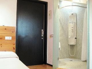Hotel La Plaza II