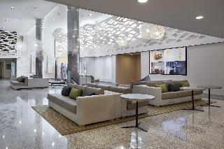 Гостиница NH Pamplona Iruna Park